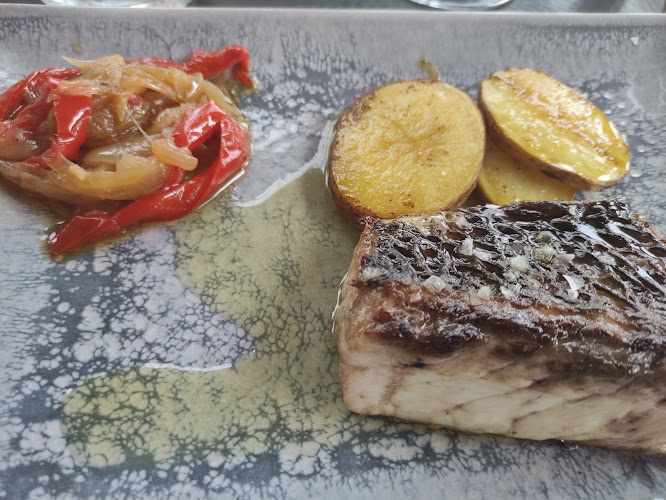 Fotografia tomada fuera de Restaurante El Cueto - restaurantes en Santurde de Rioja, La Rioja