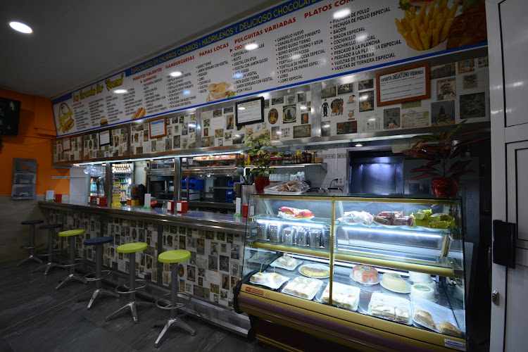 Fotografia tomada fuera de Cafetería Churrería Las Caracolas Bar Quemao - Churrería en Arucas, Las Palmas