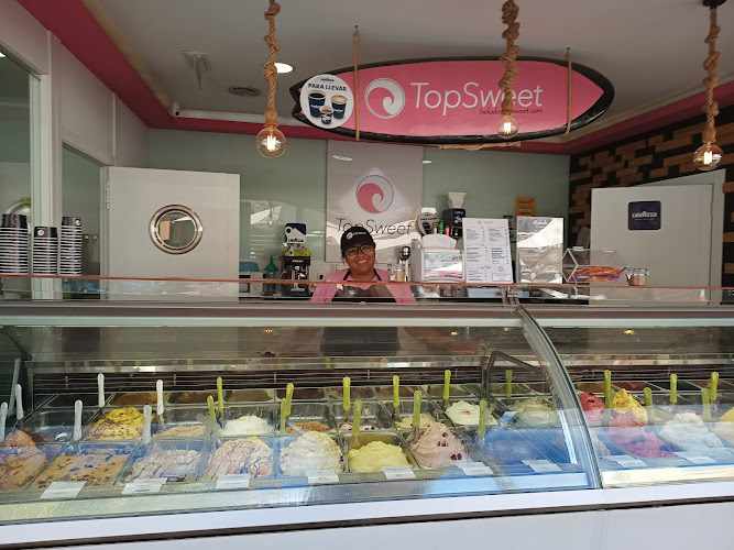 Fotografia tomada fuera de Helados TopSweet CC. Las Palmeras - Fuerteventura - Heladería en Corralejo, Las Palmas