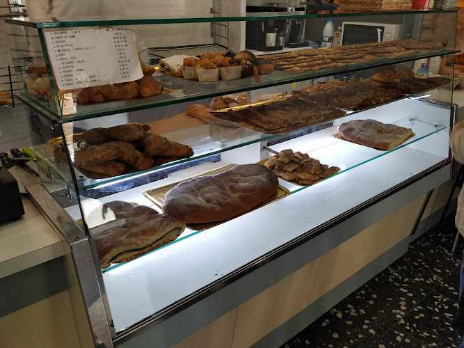 Fotografia tomada fuera de Horno de Pan Sant Ruf - Forn de pa en Lleida, Lérida