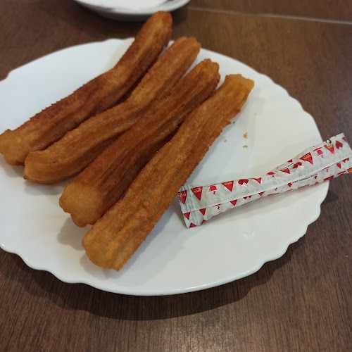 Fotografia tomada fuera de Churrería La Modernita - Churraría en Lugo, Lugo