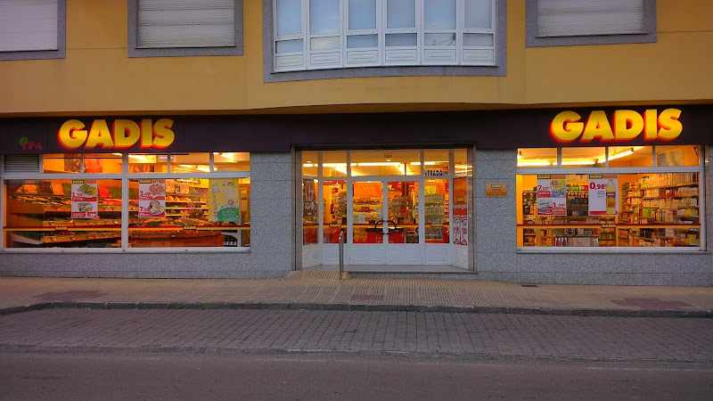 Fotografia tomada fuera de Supermercado Gadis - Supermercado en San Cosme de Barreiros, Lugo