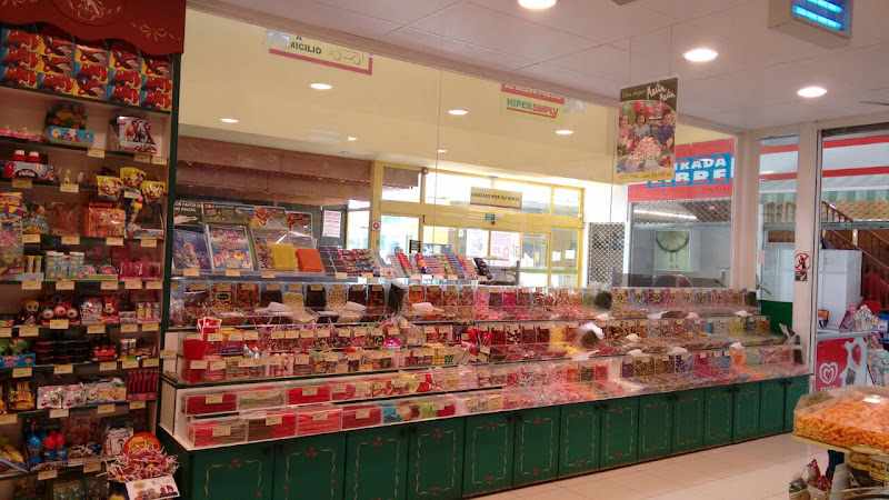 Fotografia tomada fuera de Martín Martín - Tienda de alimentación en Barbastro, Huesca
