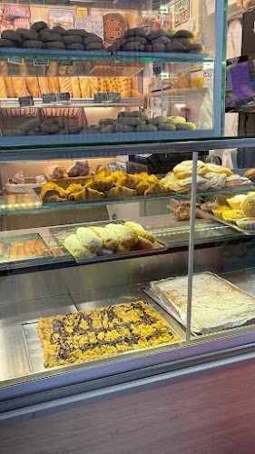 Fotografia tomada fuera de Panadería Pan y sol - Panadería en Alicante, Alicante