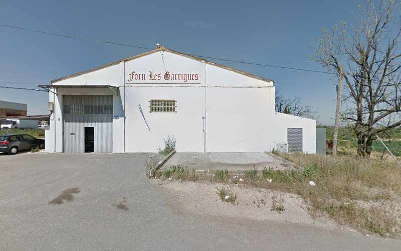 Fotografia tomada fuera de Panadería Les Garrigues - Fleca majorista en Artesa de Lleida, Lérida