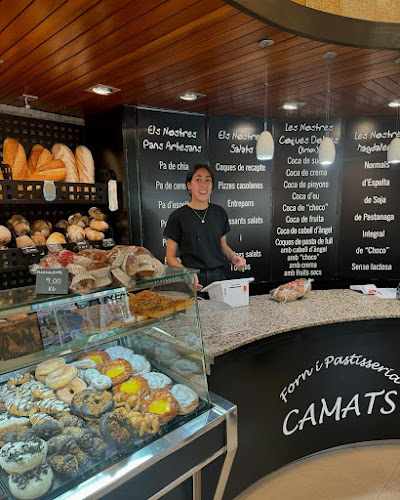 Fotografia tomada fuera de Forn Camats - El Pati - Forn de pa en Tàrrega, Lérida
