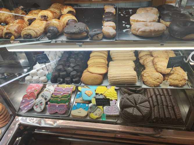 Fotografia tomada fuera de Panadería Elial's - Panadería en Elche, Alicante