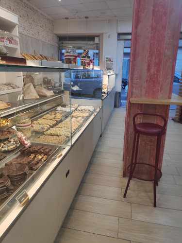 Fotografia tomada fuera de Confitería Lozano - Pastelería en Elche, Alicante