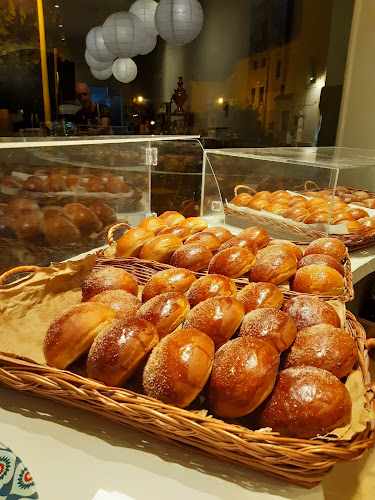 Fotografia tomada fuera de Horno Natural EN CLAVE DE SOL HORNO - Obrador Ecológico de Pan y Repostería - Panadería en Elche, Alicante