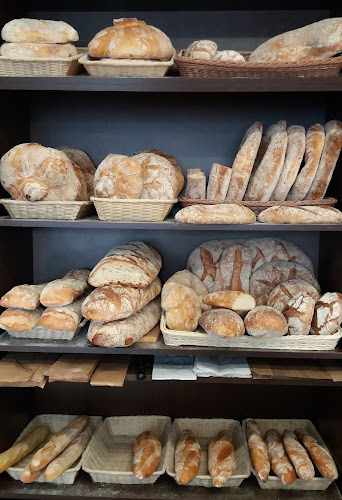 Fotografia tomada fuera de Panaderia Pan de Carral Guisamo - Panadería en Bergondo, A Coruña