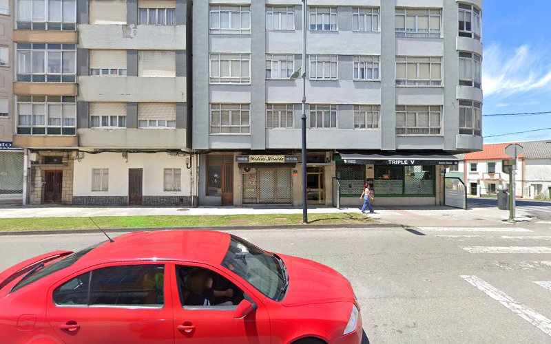 Fotografia tomada fuera de Modesto Hermida - Panadería en Ferrol, A Coruña