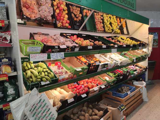 Fotografia tomada fuera de Supermercado Coviran - Supermercado en Miño, A Coruña