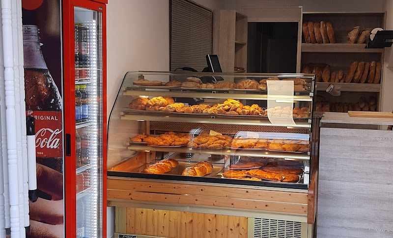 Fotografia tomada fuera de PANOR - Panadería mayorista en Bergondo, A Coruña
