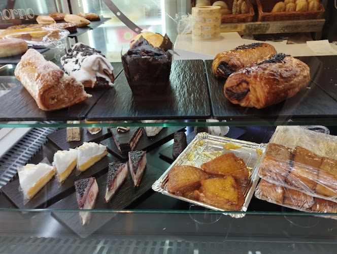 Fotografia tomada fuera de EL HORNO DE MACIAS - cafeterías en San Pedro Alcántara, Málaga