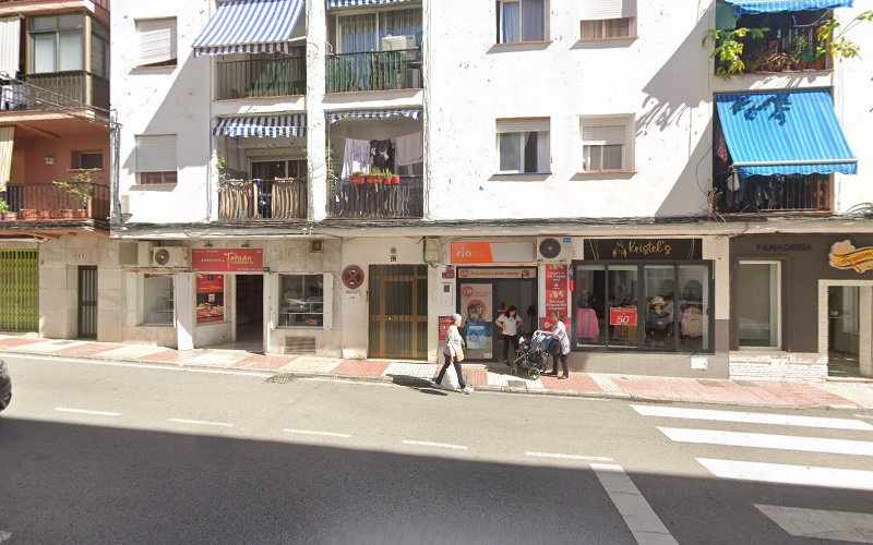 Fotografia tomada fuera de PANADERIA TROYANO - Panadería en San Pedro Alcántara, Málaga
