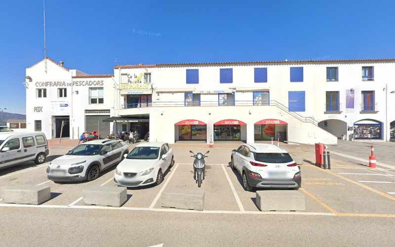 Fotografia tomada fuera de Miservi de Supermercados Sl - Supermercat en El Port de la Selva, Girona