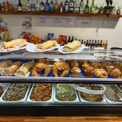 Fotografia tomada fuera de Bar Restaurant Can Liseu - restaurantes en Corçà, Girona