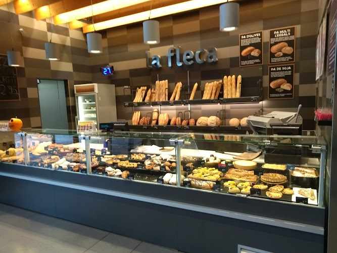 Fotografia tomada fuera de Esclat - Supermercado en Palafrugell, Girona
