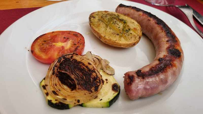 Fotografia tomada fuera de Can Serra - restaurantes en Pardines, Girona