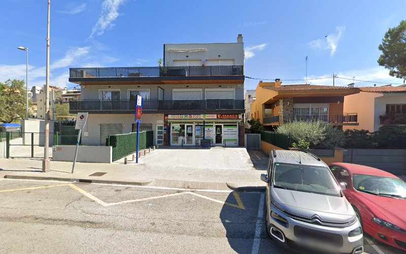 Fotografia tomada fuera de Coaliment - Supermarket en La Torreta, Barcelona