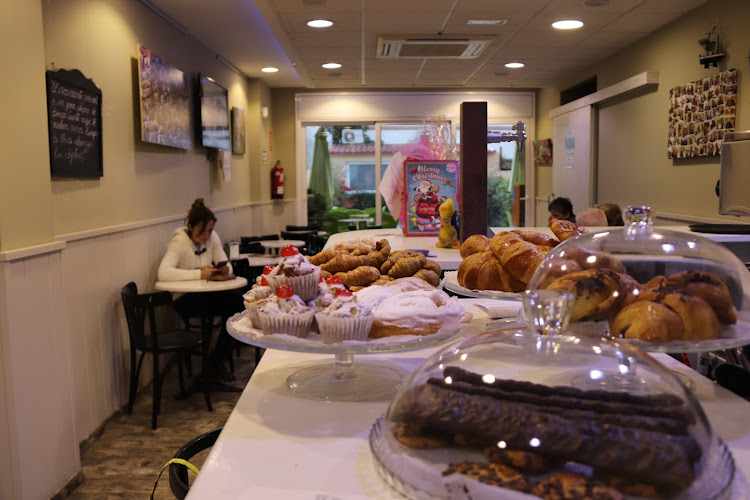 Fotografia tomada fuera de L'Esquirol - Cafetería en Malgrat de Mar, Barcelona