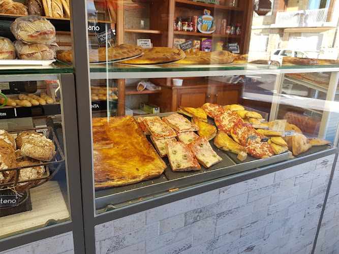Fotografia tomada fuera de Panadería La Pintora - Panadería en Nigrán, Pontevedra