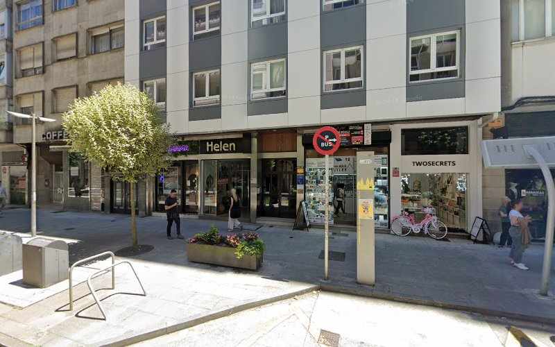 Fotografia tomada fuera de Ramón Rúa, S.L. - Panadería en Santiago de Compostela, A Coruña