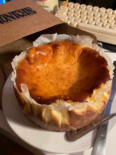 Fotografia tomada fuera de Montchis | Tartas de queso Madrid - Tienda de tartas en Madrid, Madrid