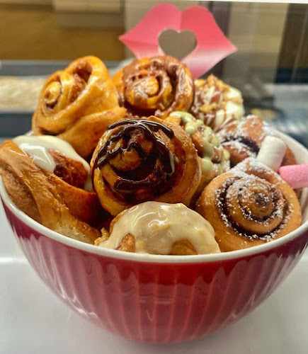 Fotografia tomada fuera de CHUORE (Churros & More) Obrador Artesano. - Churrería en Santiago de Compostela, A Coruña