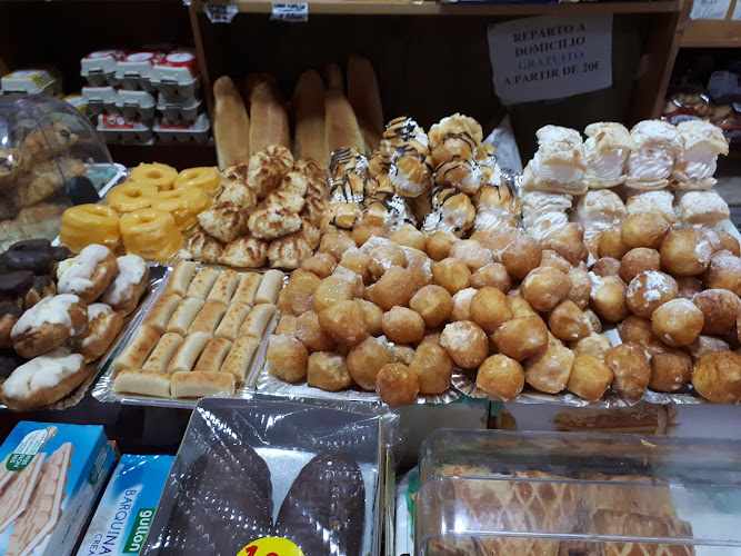 Fotografia tomada fuera de Caramba Alimentación - Tienda de alimentación en Cuenca, Cuenca