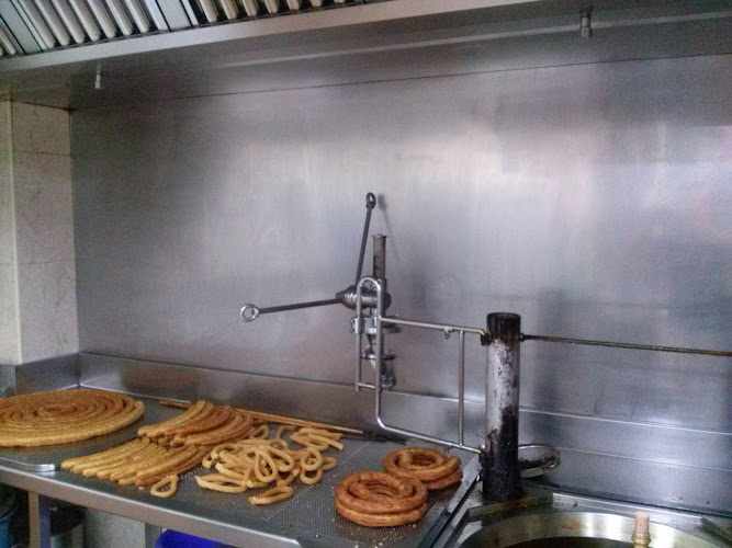 Fotografia tomada fuera de Churrería Hermanos Cano - Churrería en Cuenca, Cuenca