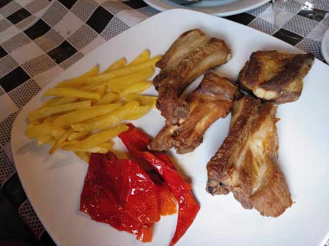 Fotografia tomada fuera de Restaurante Casa Raquel (Las Majadas) - restaurantes en Las Majadas, Cuenca