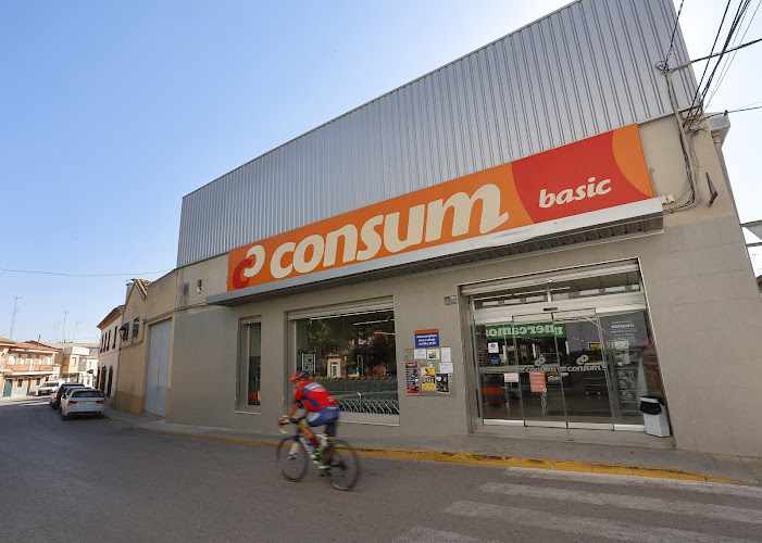 Fotografia tomada fuera de Supermercado Consum - Supermercado en Casasimarro, Cuenca