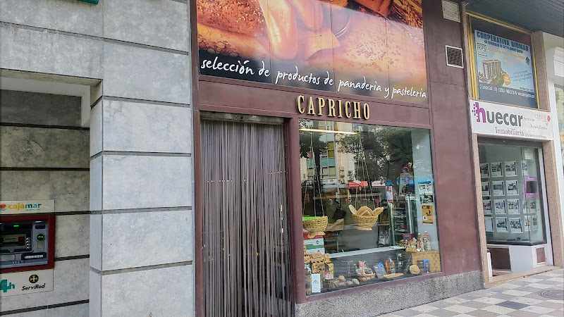 Fotografia tomada fuera de Panadería & Pastelería “Capricho” SC - Panadería en Cuenca, Cuenca