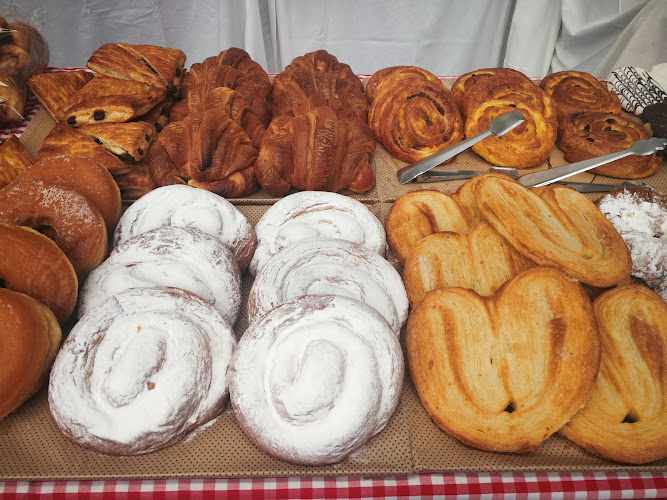 Fotografia tomada fuera de Panadería Bollería Rafael Hernández C.B - Panadería en Muñogalindo, Ávila
