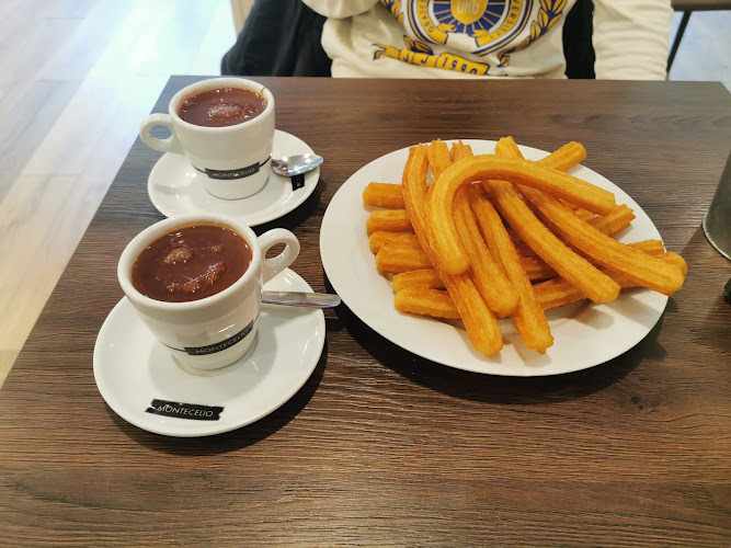 Fotografia tomada fuera de Más Ke Churros - Churrería en Mieres, Asturias