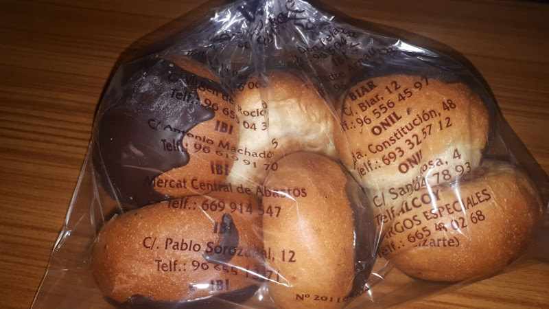 Fotografia tomada fuera de Panadería Mariola s.l. - Forn de pa en Onil, Alicante