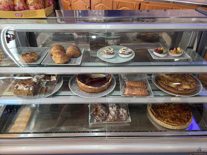 Fotografia tomada fuera de Cafetería Imanis - Cafeteria en Calp, Alicante