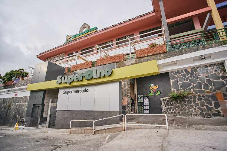 Fotografia tomada fuera de SuperDino Tafira - Supermercado en Sta Brígida, Las Palmas
