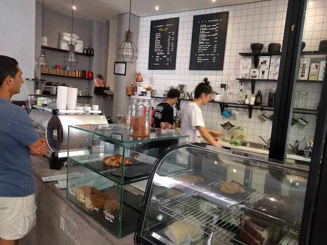 Fotografia tomada fuera de HanSo Café - cafeterías en Madrid, Madrid