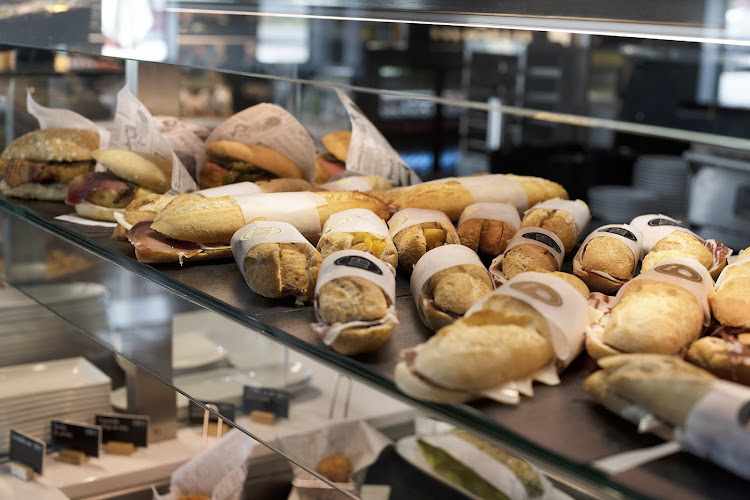Fotografia tomada fuera de Área de Servicio Ponferrada La Pausa (Dir. Madrid) - restaurantes en Ponferrada, León