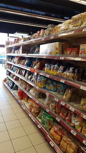 Fotografia tomada fuera de Supermercado Gadis - Supermercado en Villablino, León