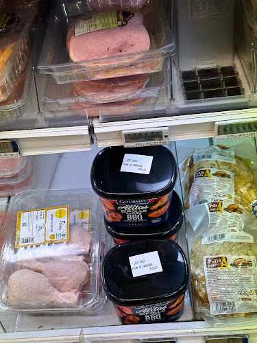 Fotografia tomada fuera de Supermercados Alimerka - Supermercado en León, León