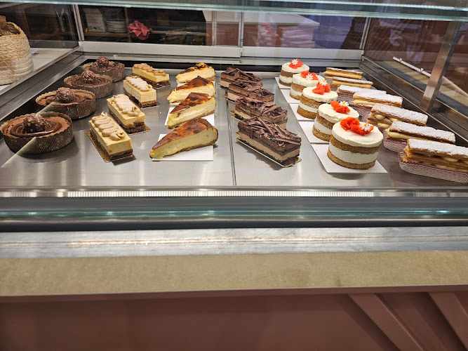 Fotografia tomada fuera de Taste Cafetería & Pastelería - cafeterías en Villena, Alicante