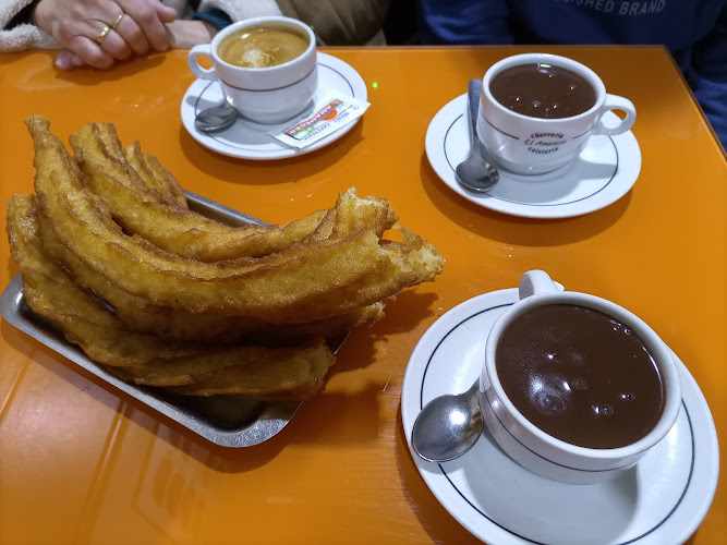 Fotografia tomada fuera de Churreria Cafetería El Amanecer - Churrería en Villena, Alicante