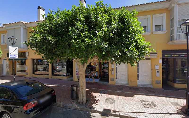 Fotografia tomada fuera de L's Kitchen, pasteleria - Bakery en Huércal-Overa, Almería