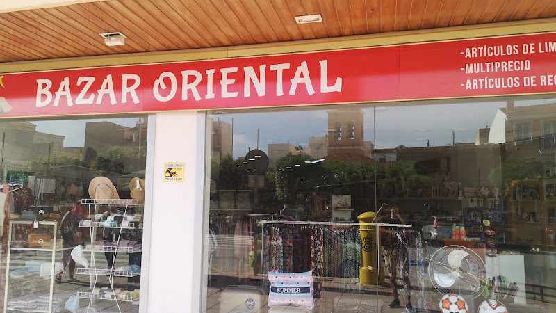 Fotografia tomada fuera de BAZAR ORIENTAL - Tienda de artículos para decoración en pastelería en Albox, Almería
