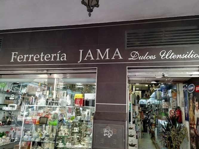 Fotografia tomada fuera de Dulces Utensilios - Ferretería Jama - Ferretería en Almería, Almería