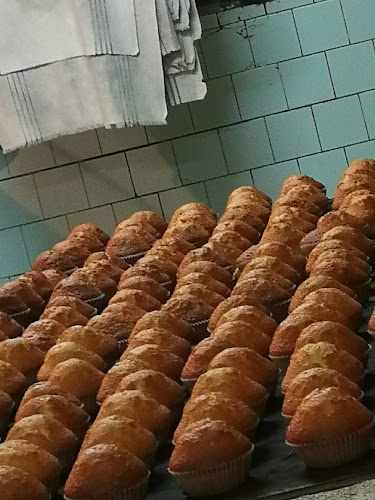 Fotografia tomada fuera de Panadería - Bakery en Grulleros, León
