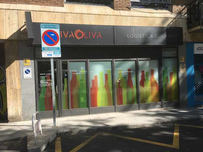 Fotografia tomada fuera de Oliva Oliva - Tienda de delicatessen en Madrid, Madrid